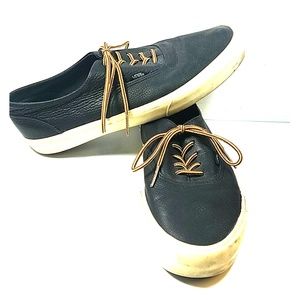 Vans leather lace up boat deck shoes  mens 11